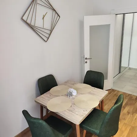 Jelenko Apartment Apatin